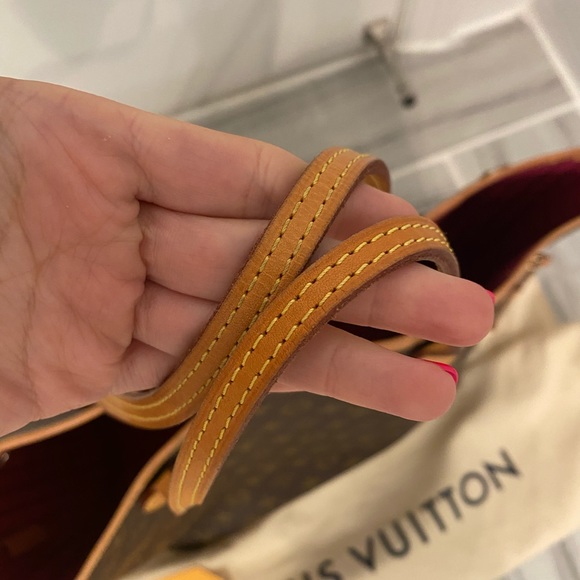 ❌sold❌Louis Vuitton Neverfull MM Pivone Interior! - Picture 9 of 9